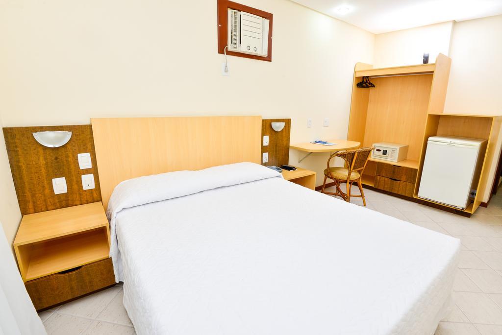 Hotel Plaza Mar Vila Velha  Bagian luar foto