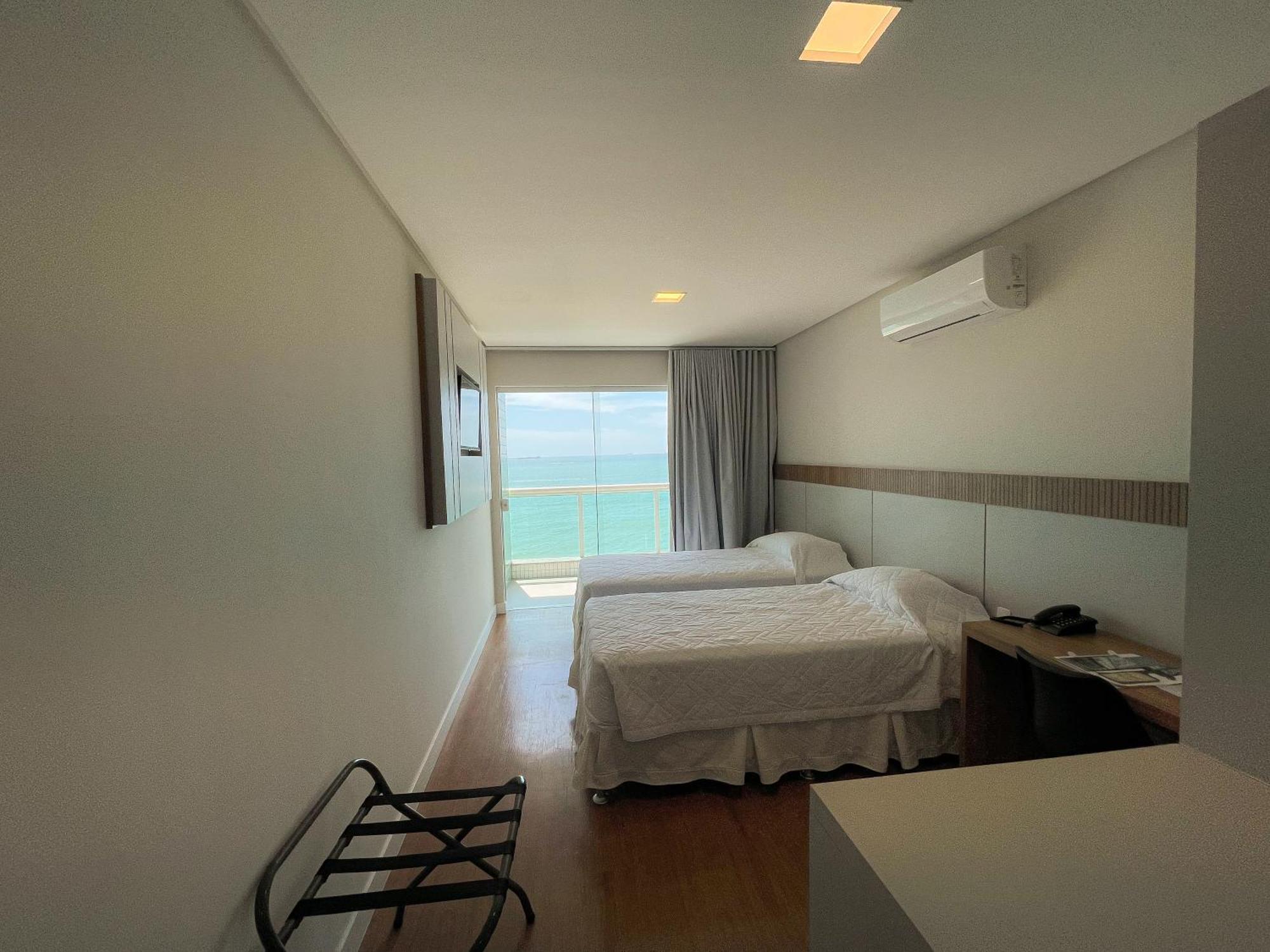 Hotel Plaza Mar Vila Velha  Bagian luar foto