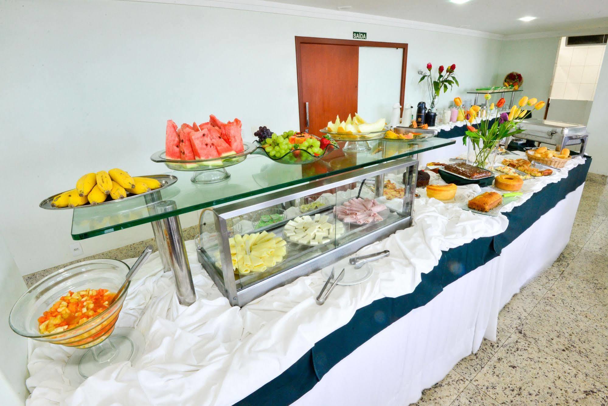 Hotel Plaza Mar Vila Velha  Bagian luar foto